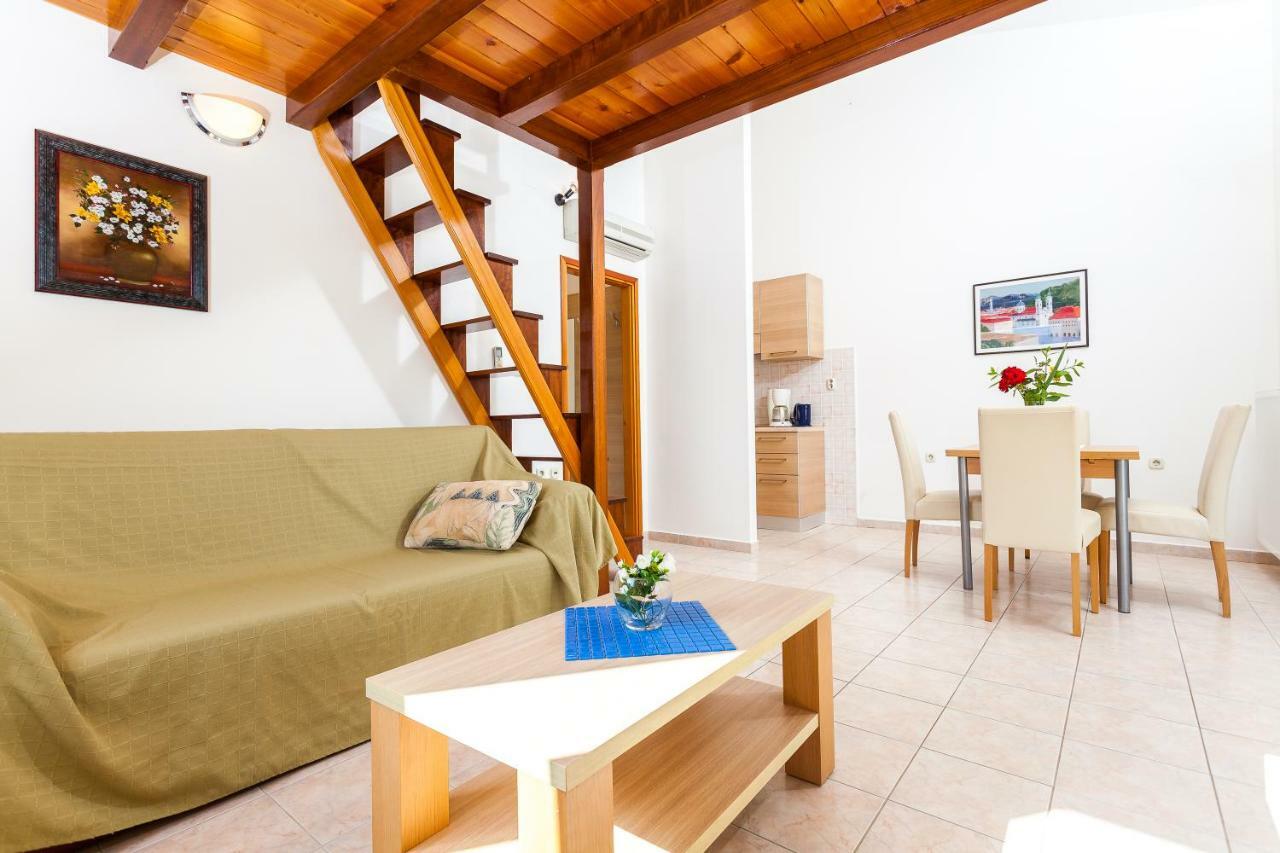Villa Matic Vela Luka Exteriör bild