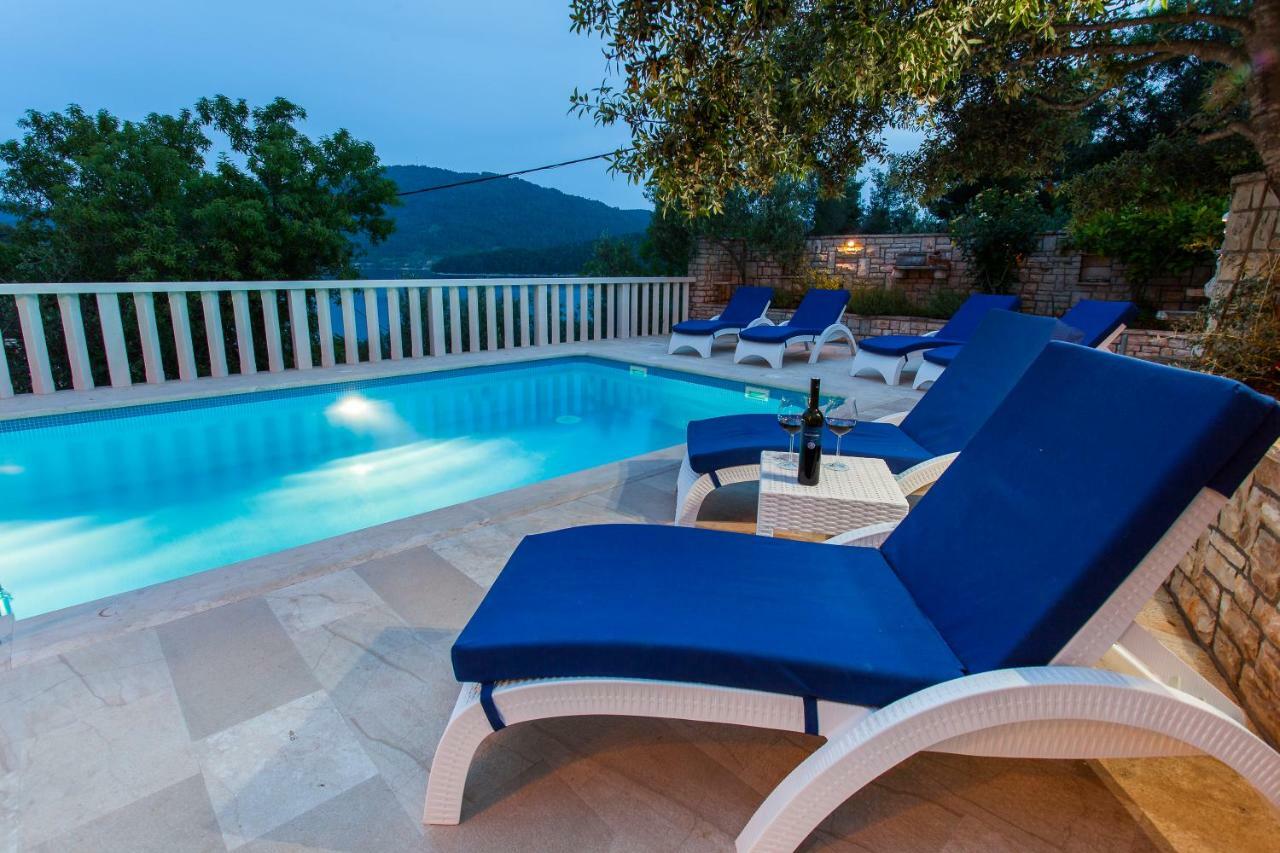 Villa Matic Vela Luka Exteriör bild